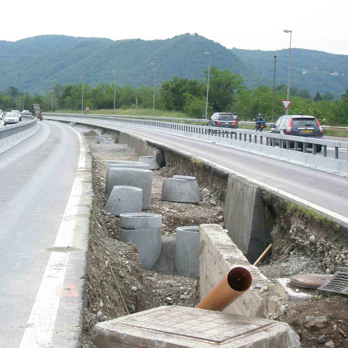 Rinnovo pavimentazione, tratta Balerna-Mendrisio
