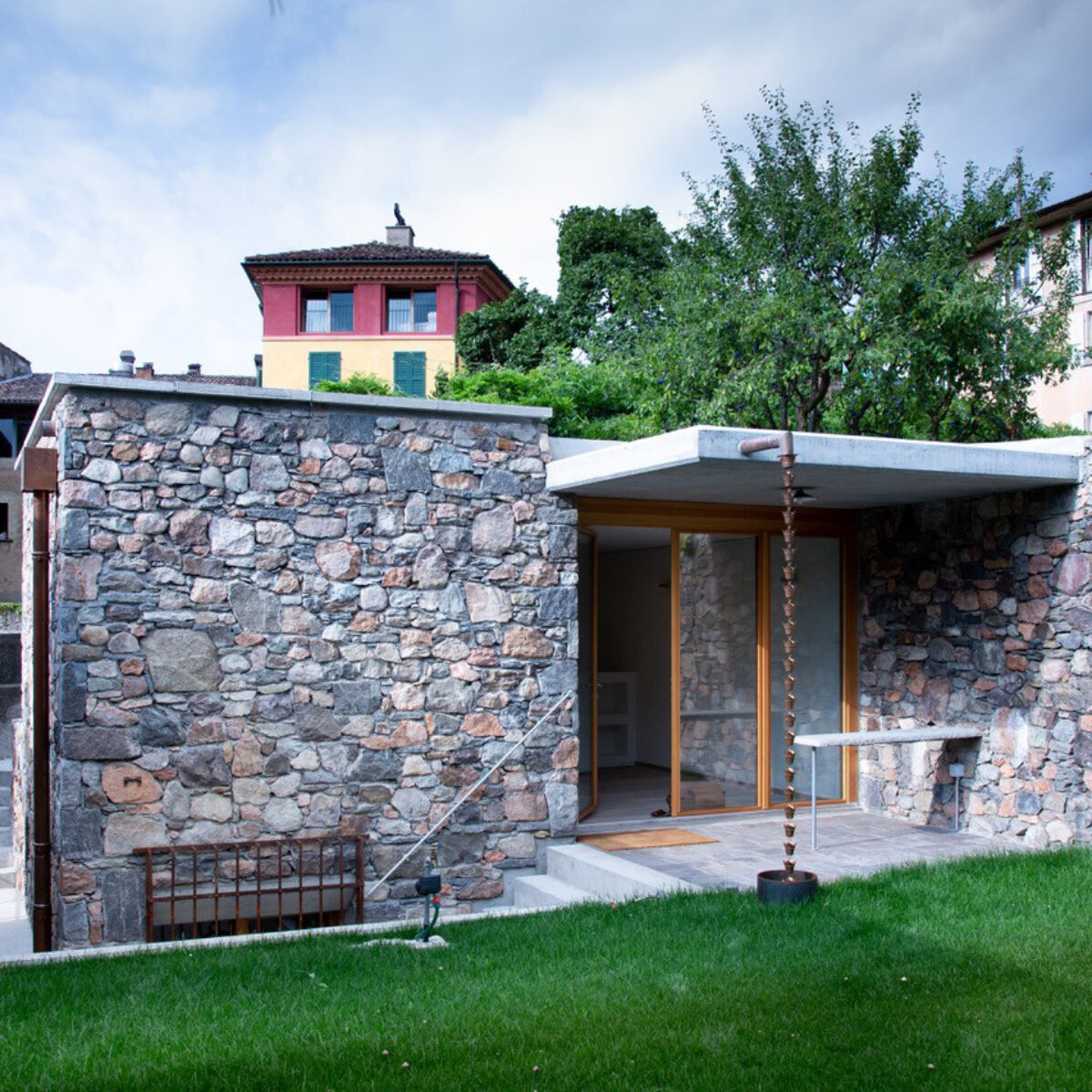 Casa Donati, Carona