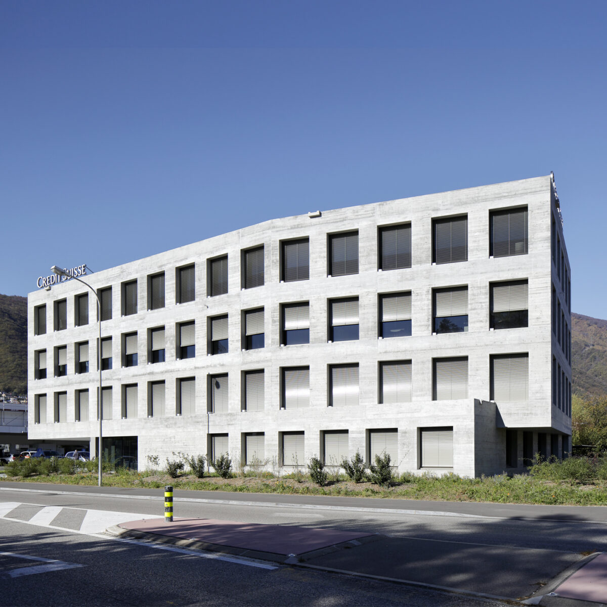 Nuova sede Credit Suisse, Lamone