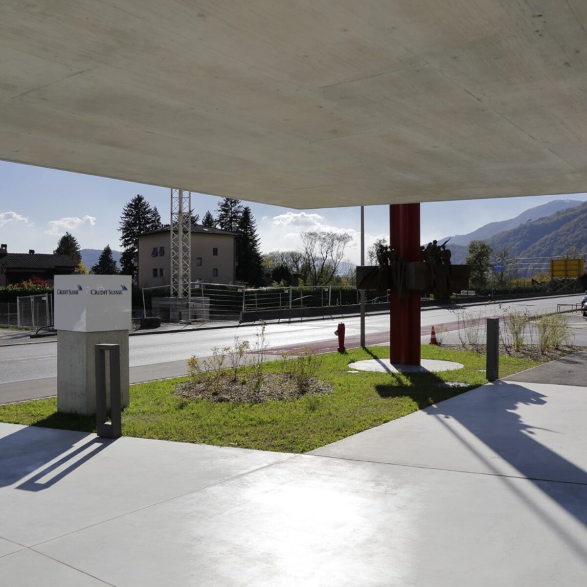 Nuova sede Credit Suisse, Lamone
