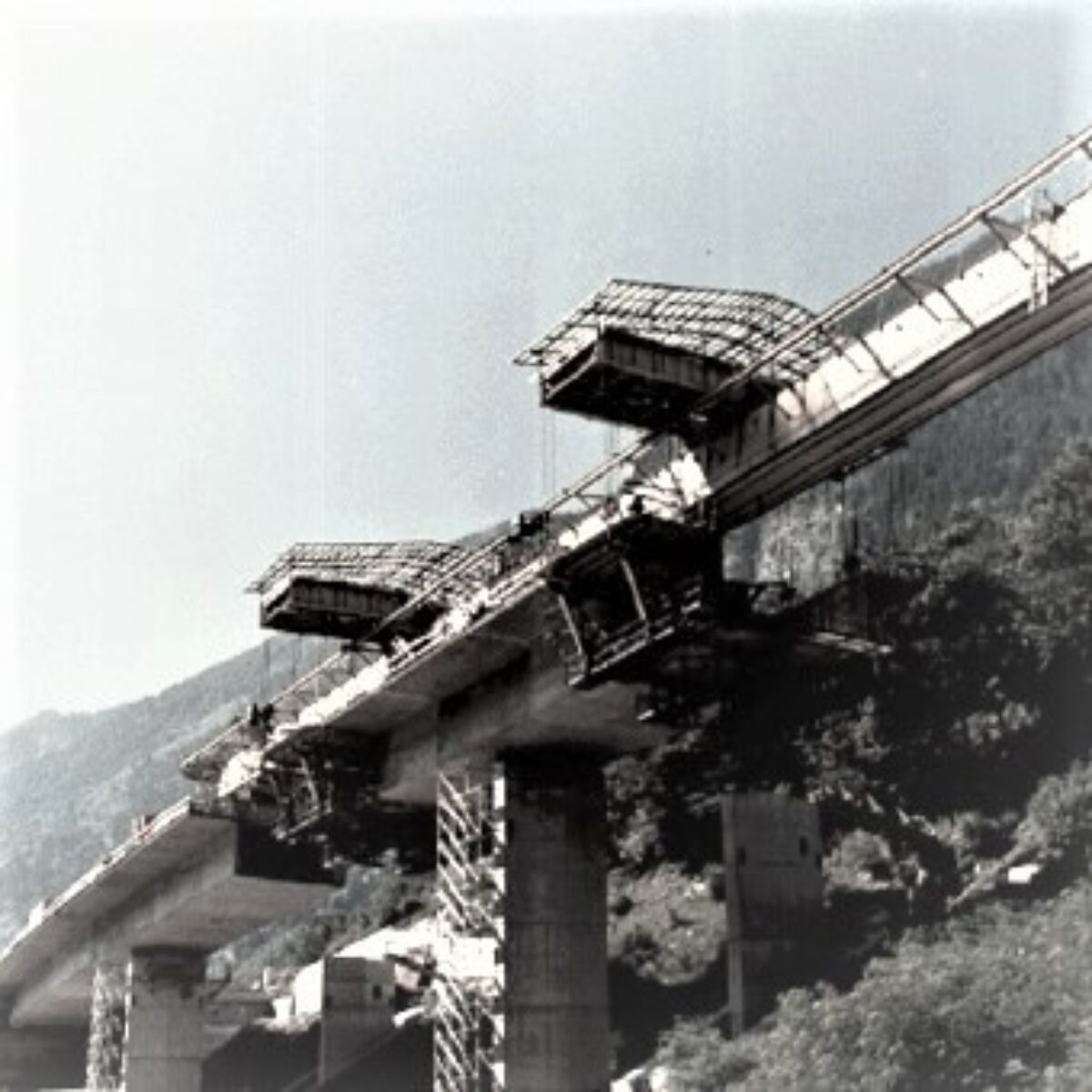 Viadotto San Pellegrino Autostrada A2, Giornico