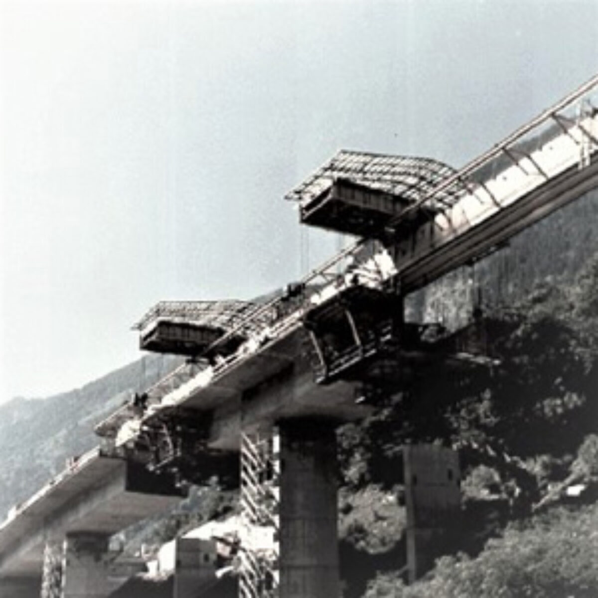 Viadotto San Pellegrino Autostrada A2, Giornico