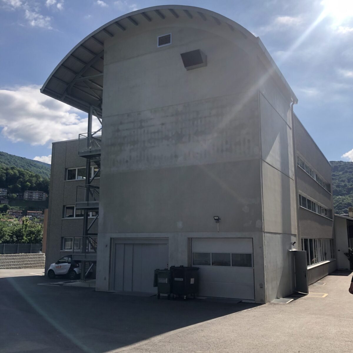 Stabile artigianale e commerciale al mappale 381, Capriasca-Lugaggia